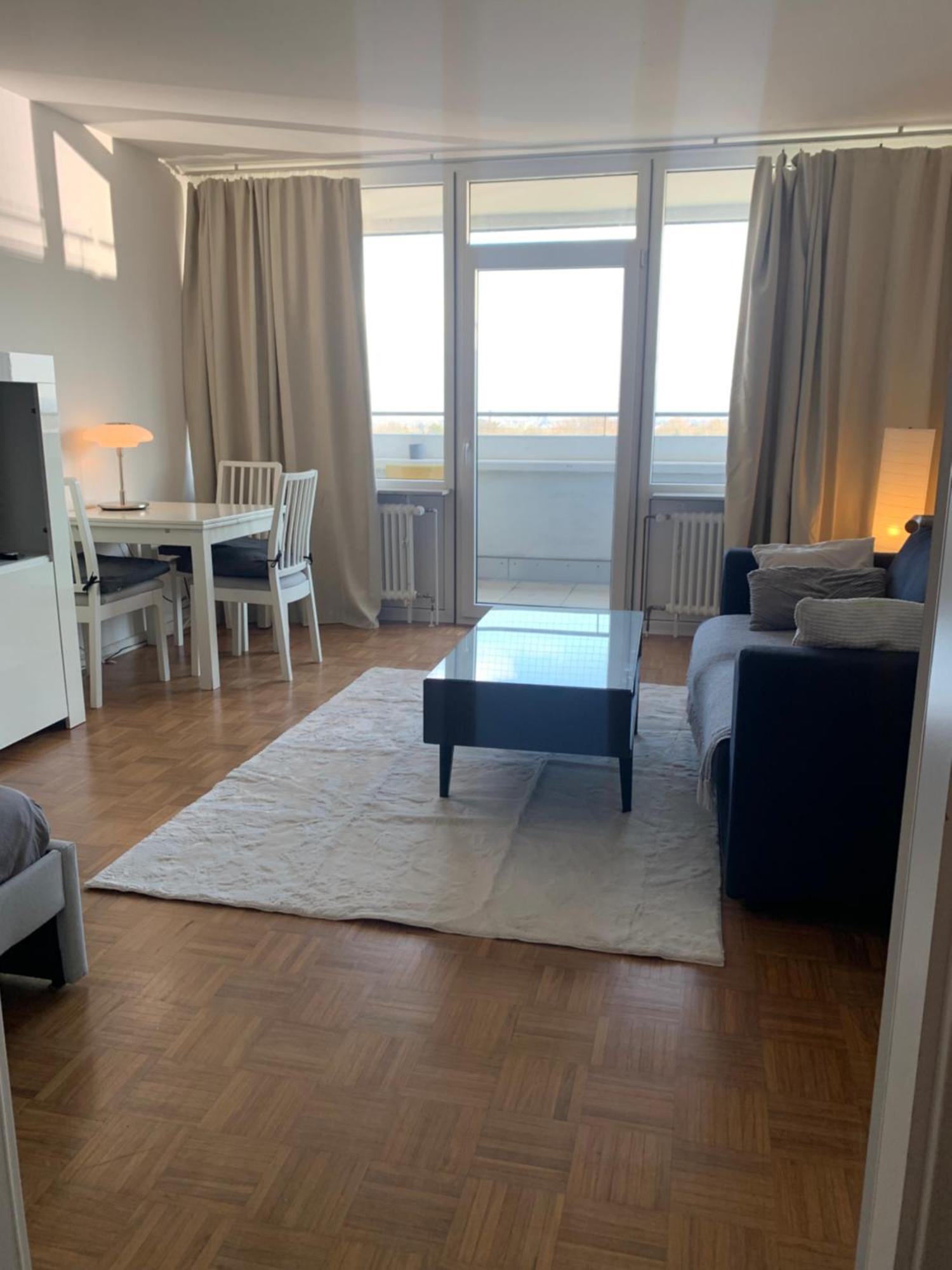 Business Messe Apartment & Wellness Spa ดุสเซลดอร์ฟ ภายนอก รูปภาพ